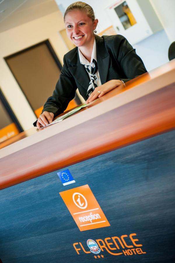 Hotel Florence Lourdes Ngoại thất bức ảnh